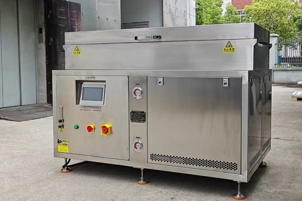 OB视讯-152℃超低温淬火冷冻箱，极致低温技术开启工业冷冻新时代